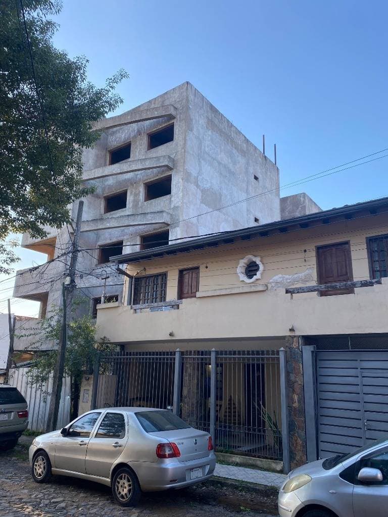 Edificio de dptos a terminar, 6 niveles, Los Laureles, Asunción, foto 2