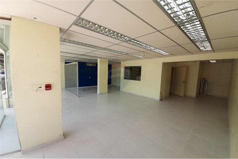 Edificio comercial,s/ cacique en lambare, foto 2