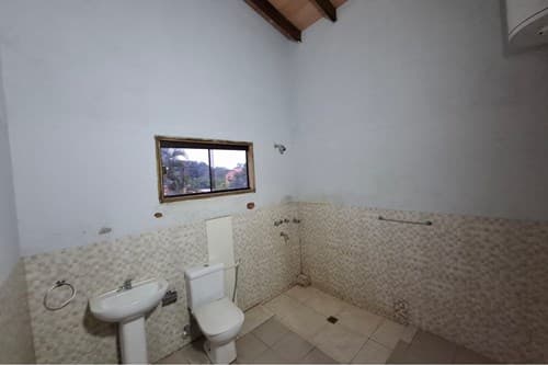 Casa-Venta-a 150 mts de Coronel Martinez, Campo Vía, Maka'i, Luque, Central, foto 5