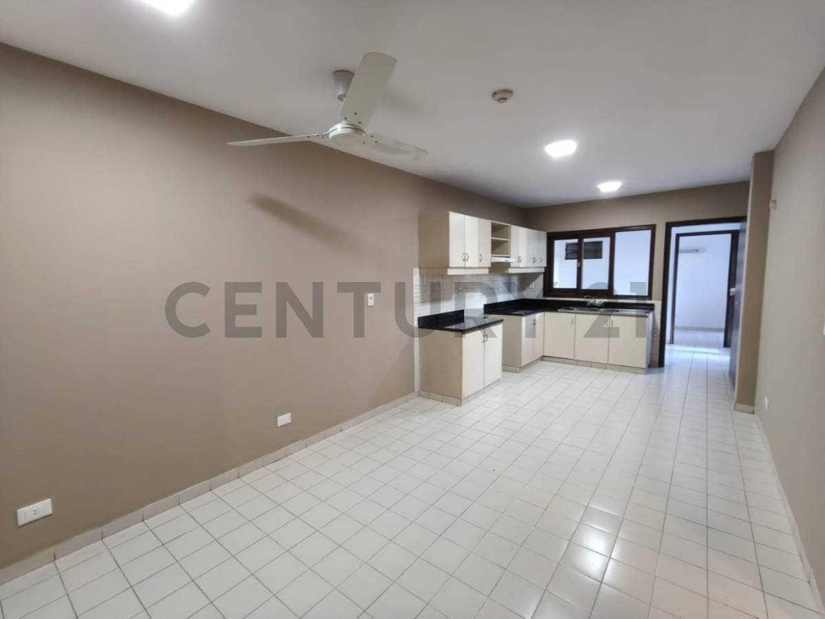 En alquiler departamento de 3 dormitorios + área de servicio, foto 2