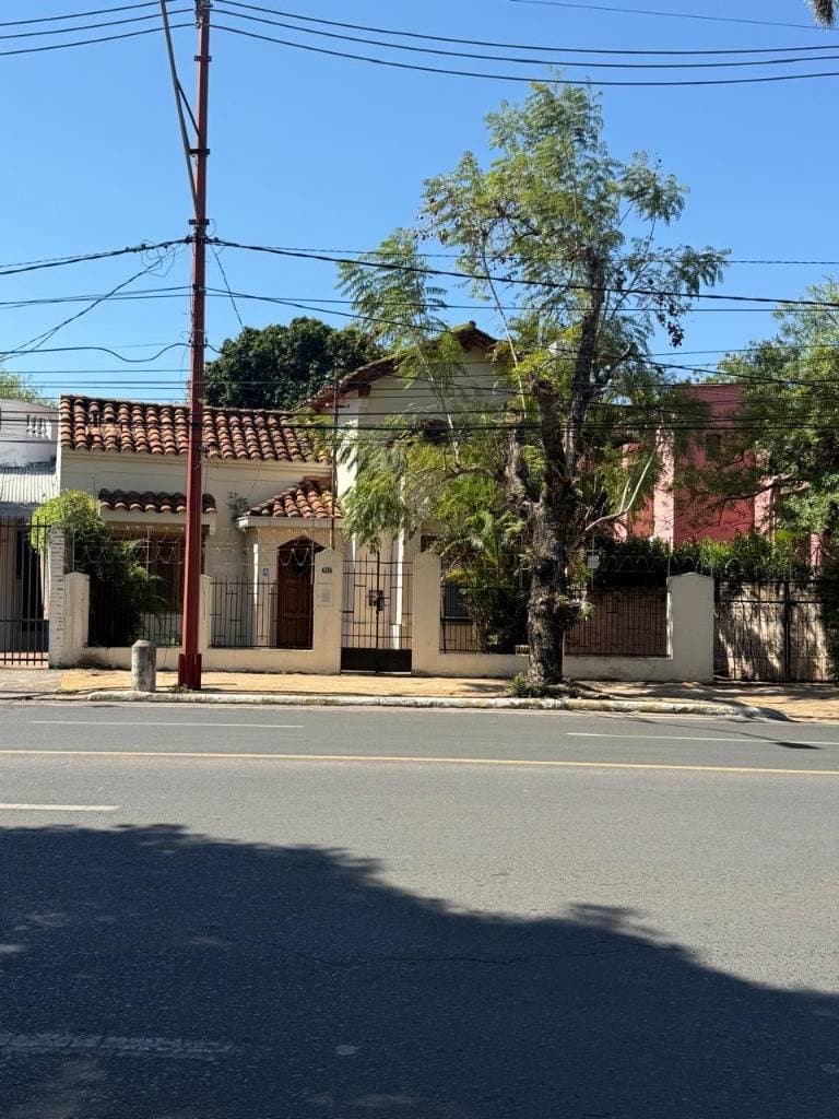 En venta, propiedad sobre la Av. Mariscal López