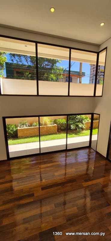 Departamento Amplio 3 Dorm. C/ Jardin Propio Z/ Shop. Mcal. Lopez (CóD. 1360) — foto 2