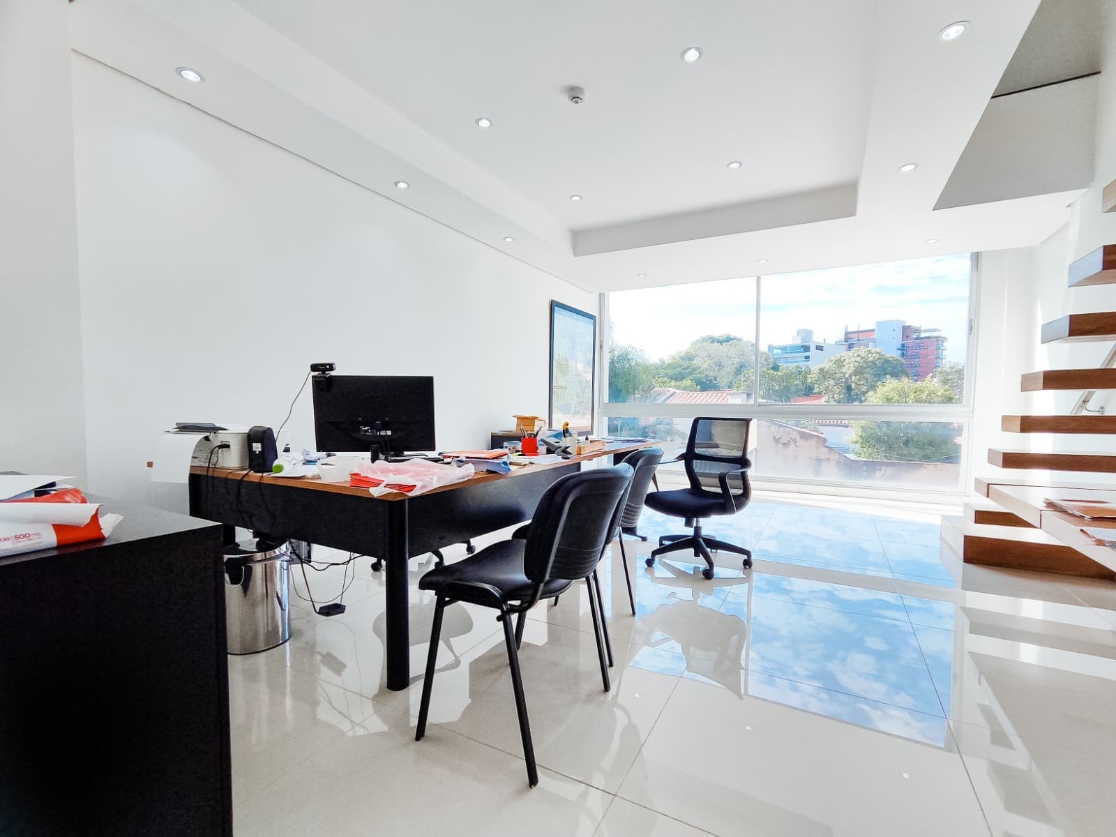 Loft en venta en Carmelitas, 2 dormitorios en suite, cochera y diseño moderno, foto 3