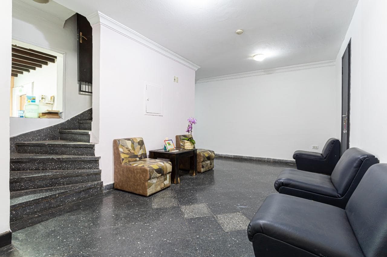 Inmueble en venta o alquiler para uso comercial — foto 4