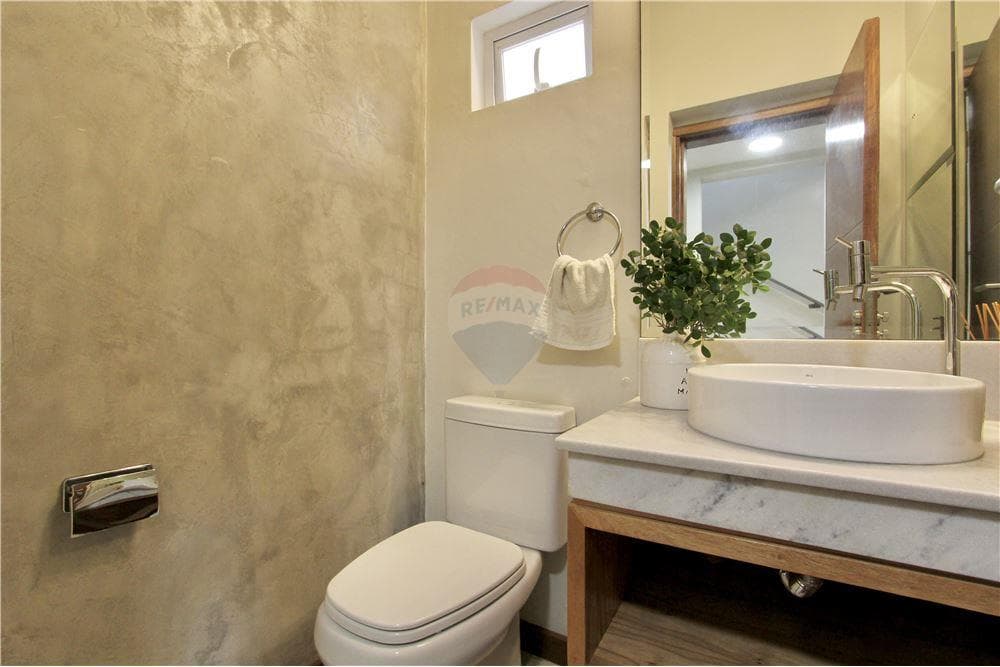 hermosa casa de dos plantas en Ytay, Grupo Habitacional, foto 5