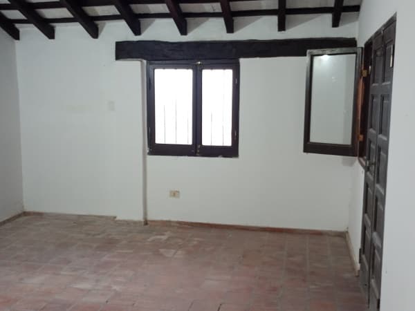 Casona tipo colonial en aregua, foto 3