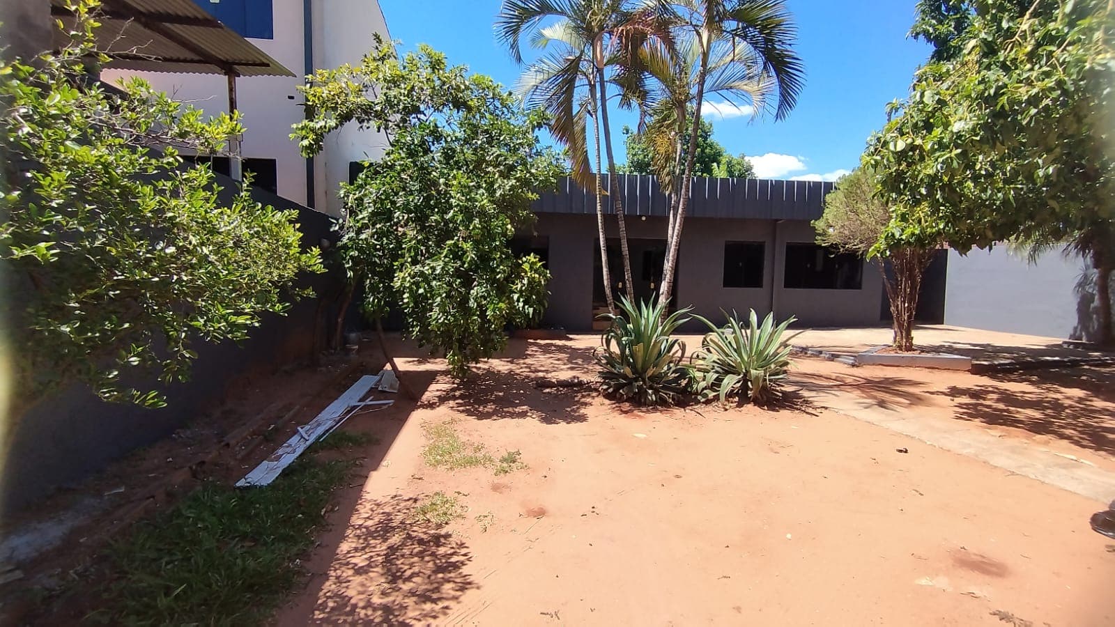 Casa con tres habitaciones en alquiler en San Lorenzo