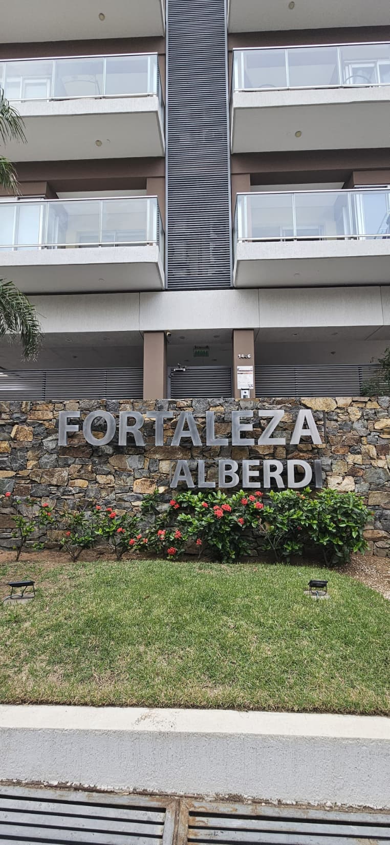 Alquilo Departamento de 2 Dormitorios en el Edificio Fortaleza Alberdi!