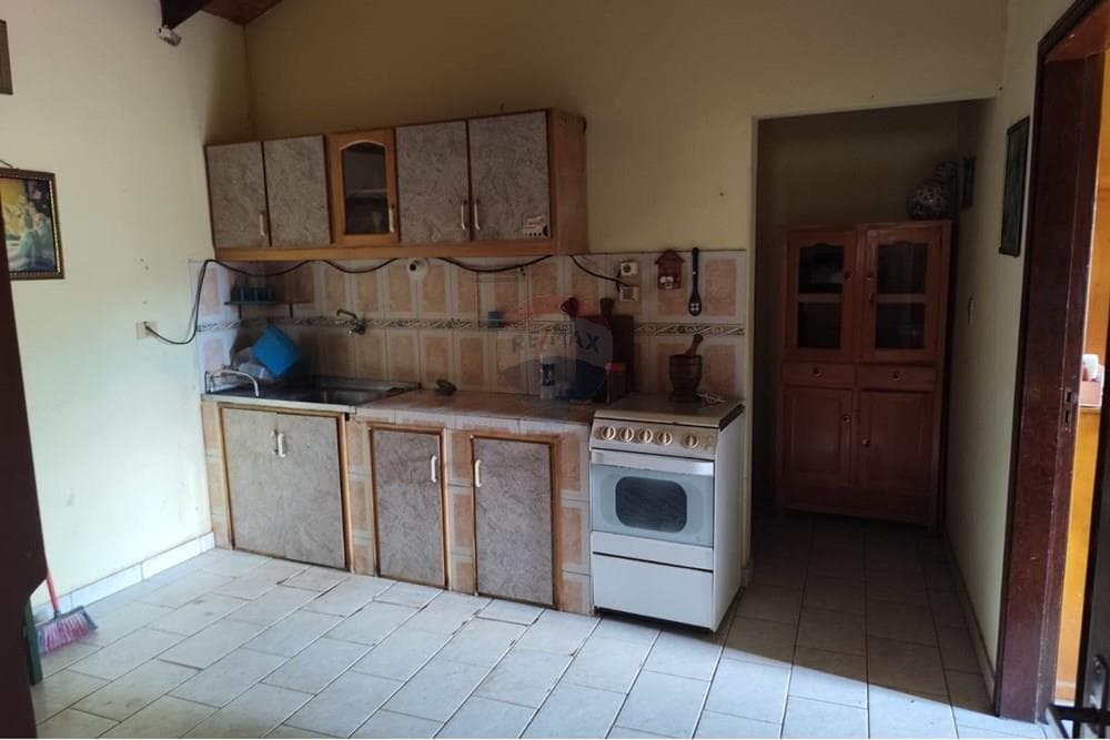 Negocio y vivienda en Fdo de la Mora Zona Sur — foto 2