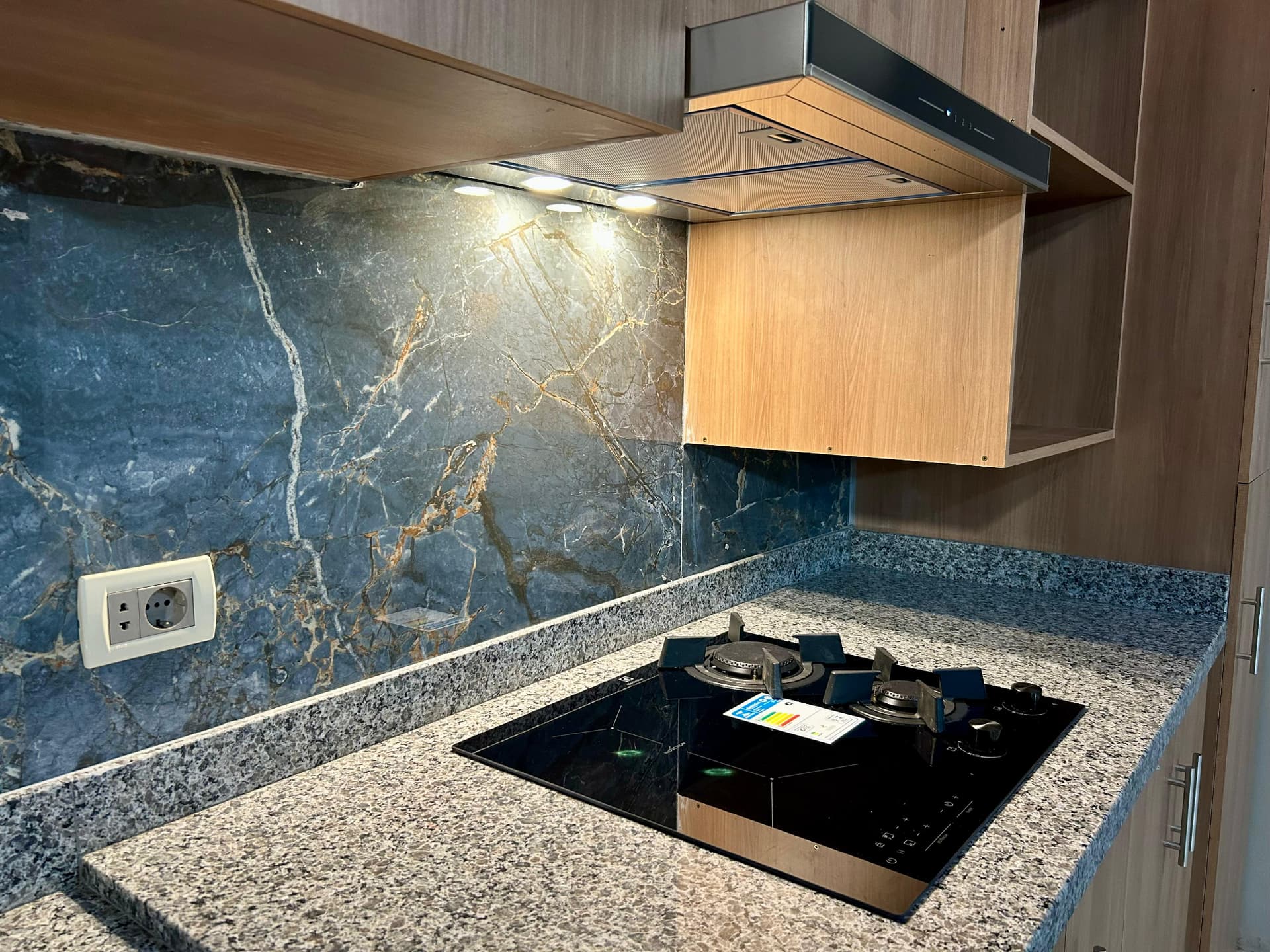 - Departamento 2 dorm. y 2 cocheras - Luque, B° Laurelty, foto 5