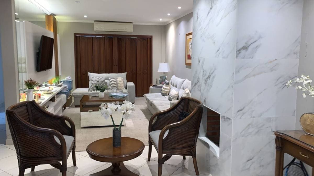 Hermosa residencia en barrio Jara, foto 3