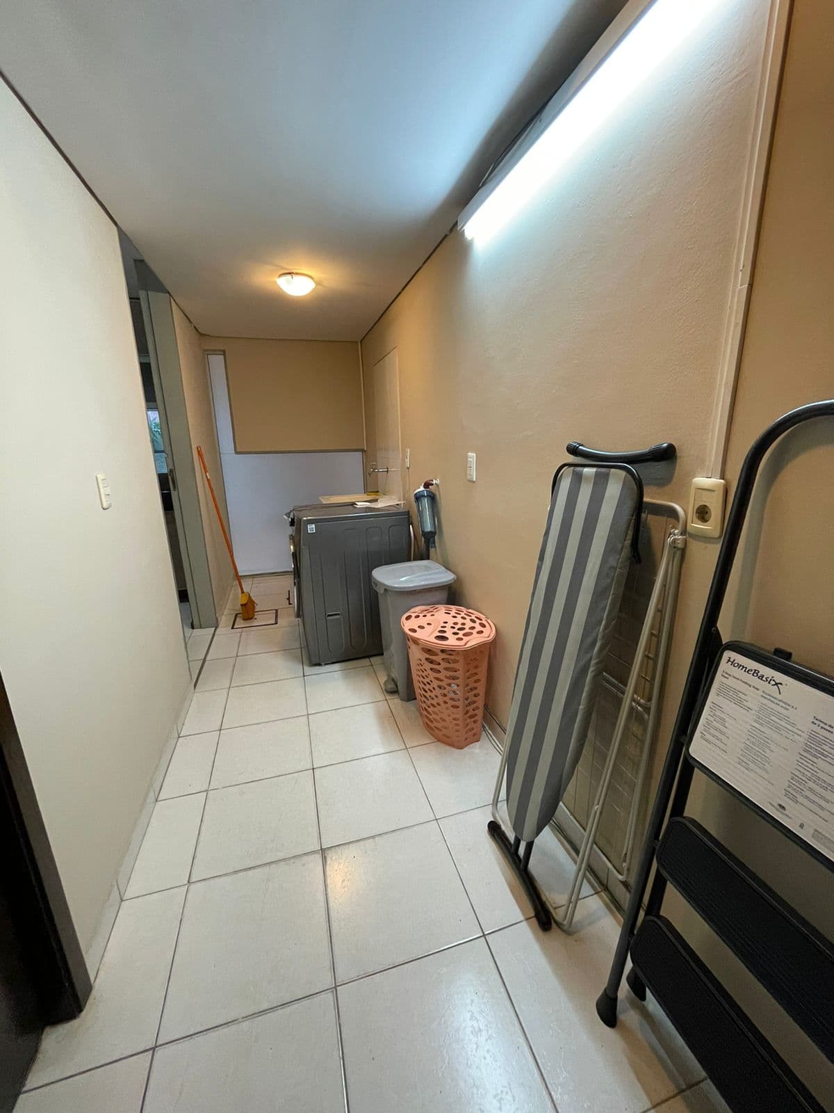 Alquiló amplío dúplex amoblado moderno, foto 3