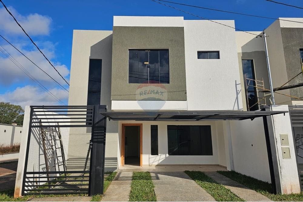 Duplex - Venta - Luque, Paraguay, invierte en un nuevo hogar!