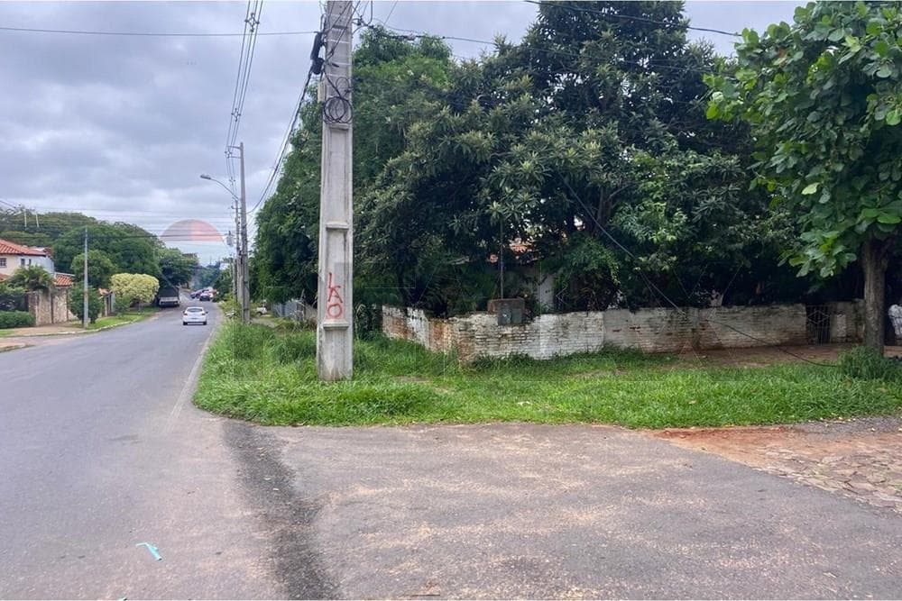 Terreno en esquina con excelente ubicación en Fernando de la Mora zona sur, foto 3