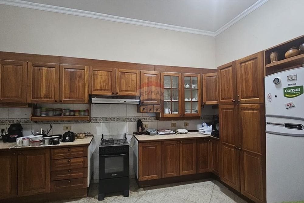 Amplia Residencia en esquina - Sajonia, foto 3