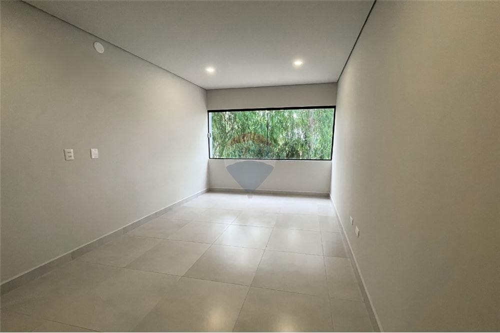 En venta exclusivo duplex en Luque - loma merlo, foto 5