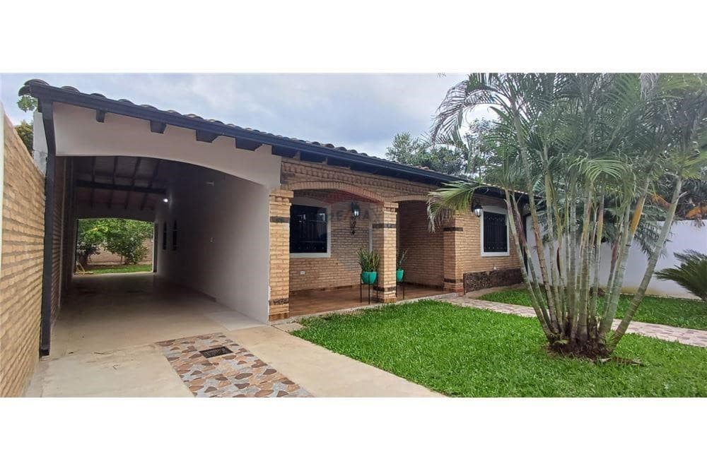Casa Amoblada de 3 dormitorios en Luque, foto 1