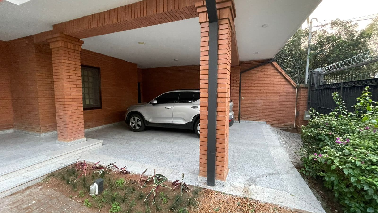 hermosa Casa ???? Barrio Mburicao, Asunción — foto 3
