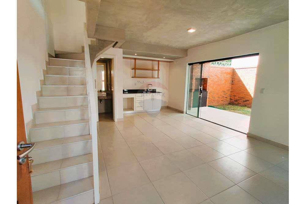 duplex en Luque, foto 4