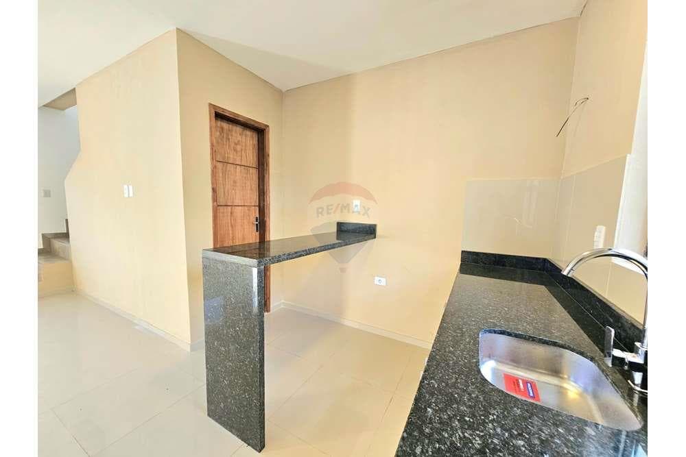 "Dúplex Moderno En Luque: Inversión Perfecta", foto 3