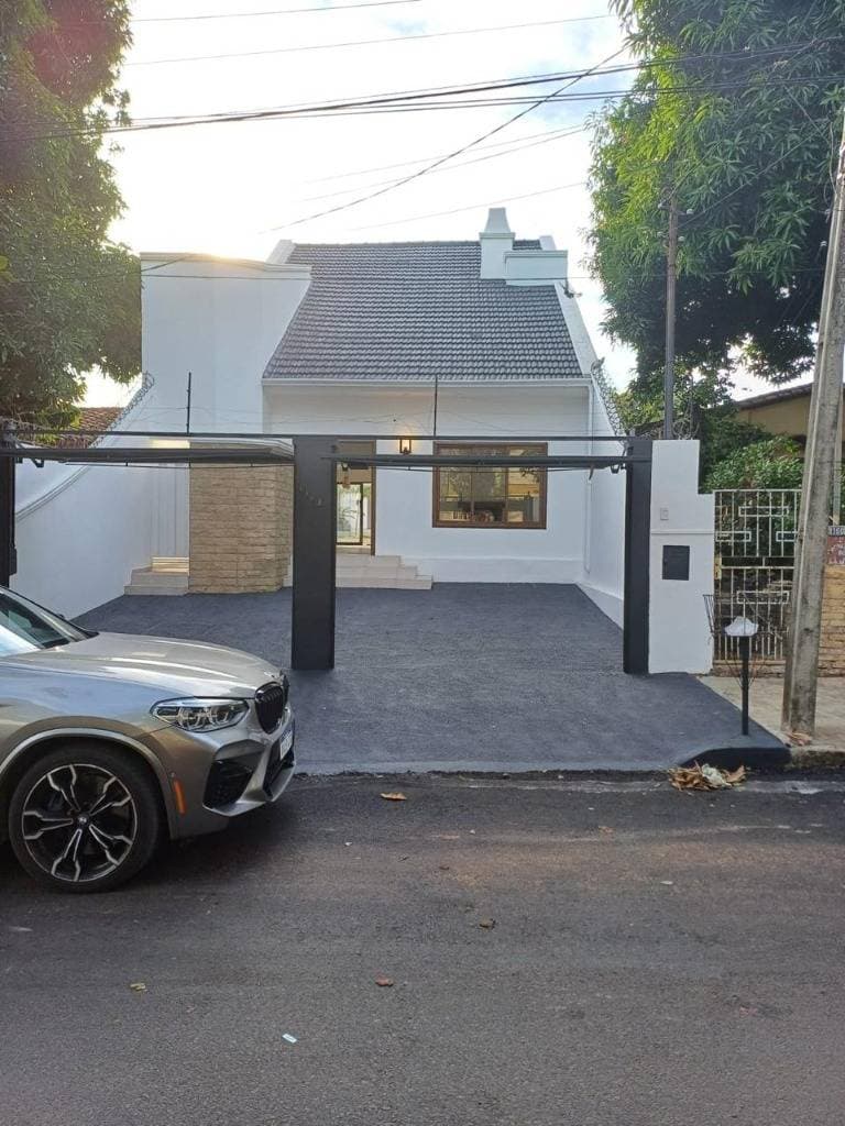 Venta de casa refaccionada a nueva - Complejo Santos y Textilia, B°Jara