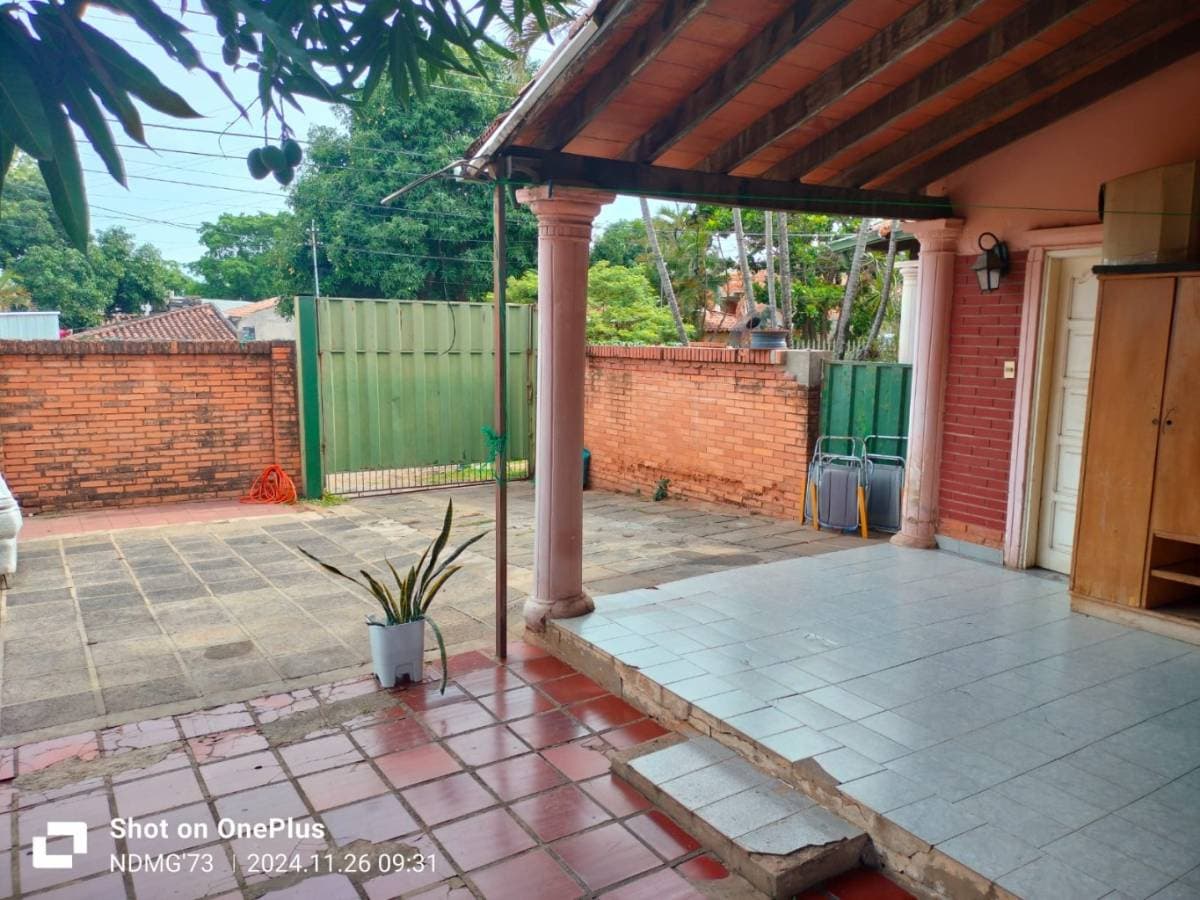 Vendo casa mas departamento