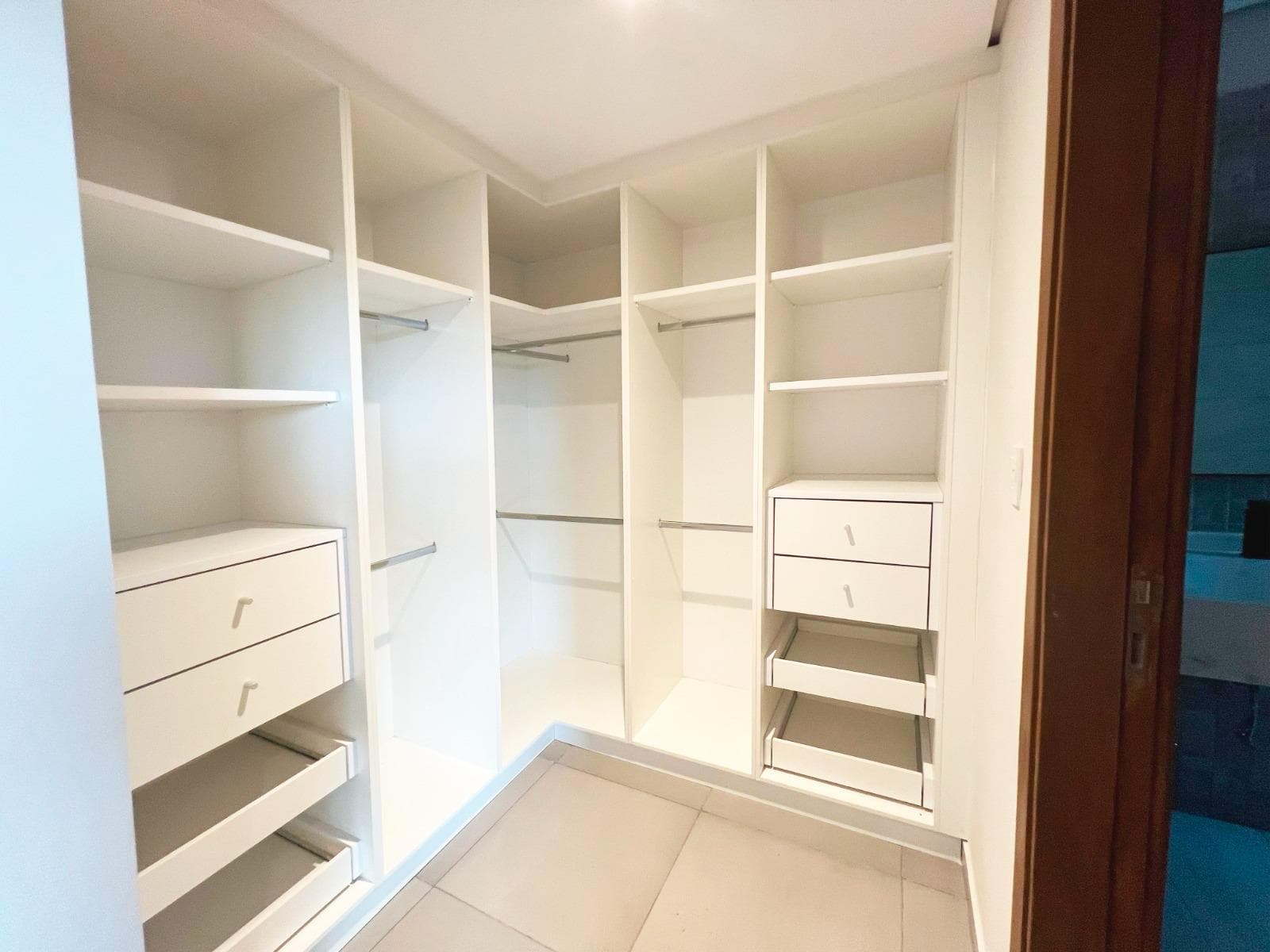 En Venta Duplex Estilo Moderno en Lambare Zona Yacht, foto 5