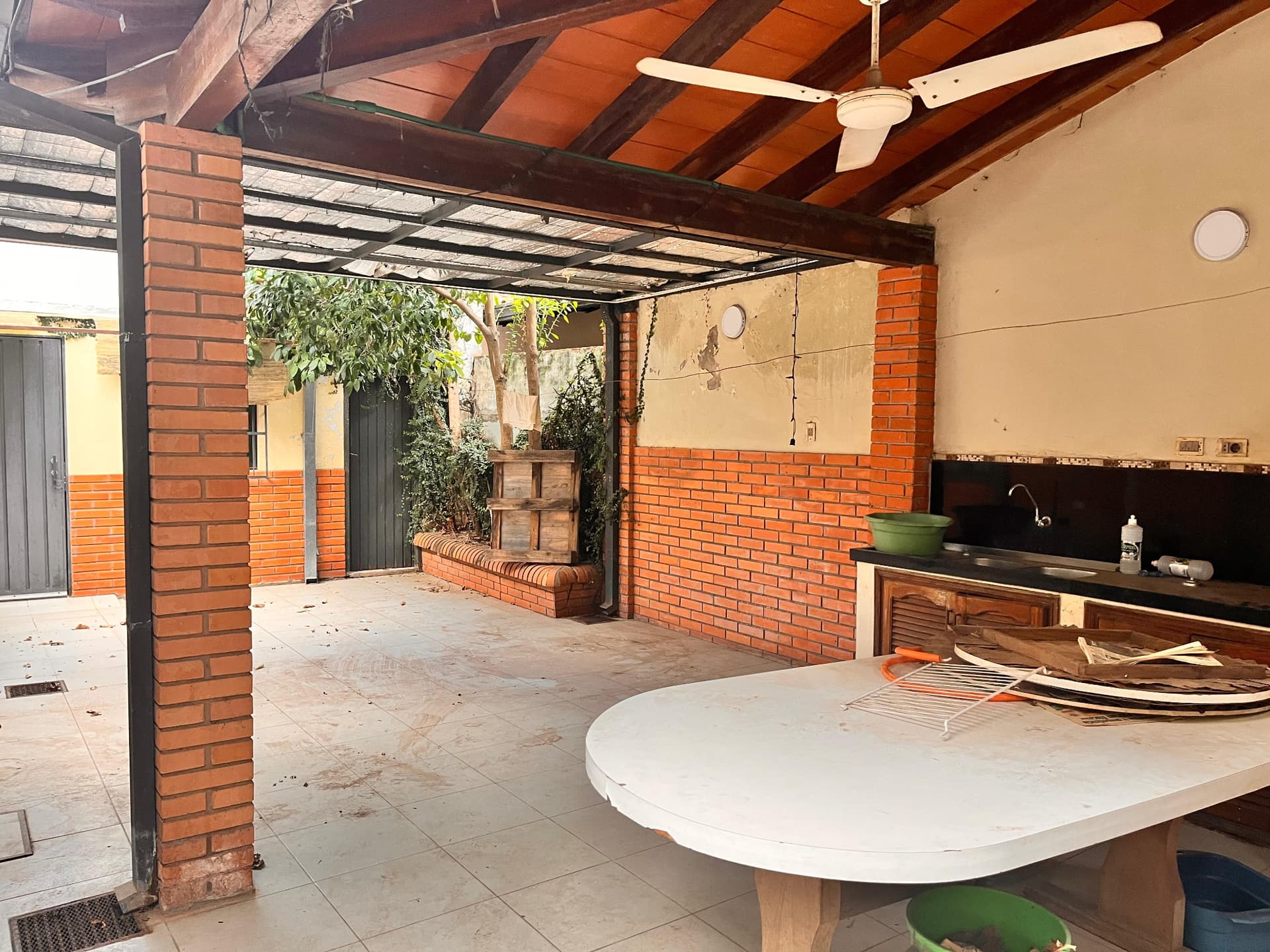 En venta | terreno con casa | barrio Herrera, foto 5