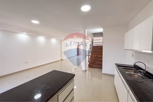 Vendo duplex en Fernando de la Mora