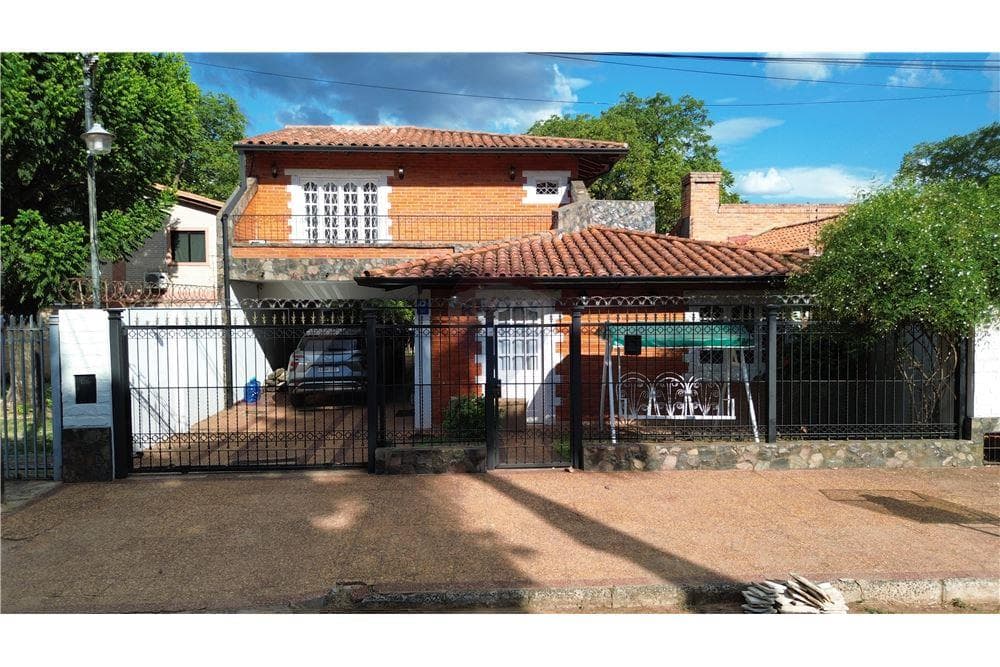 Casa con piscina en loma pyta, foto 2