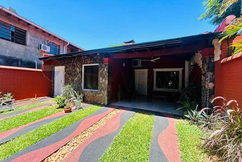 Amplia y Hermosa Casa en San Lorenzo, Barrio San Felipe, foto 2