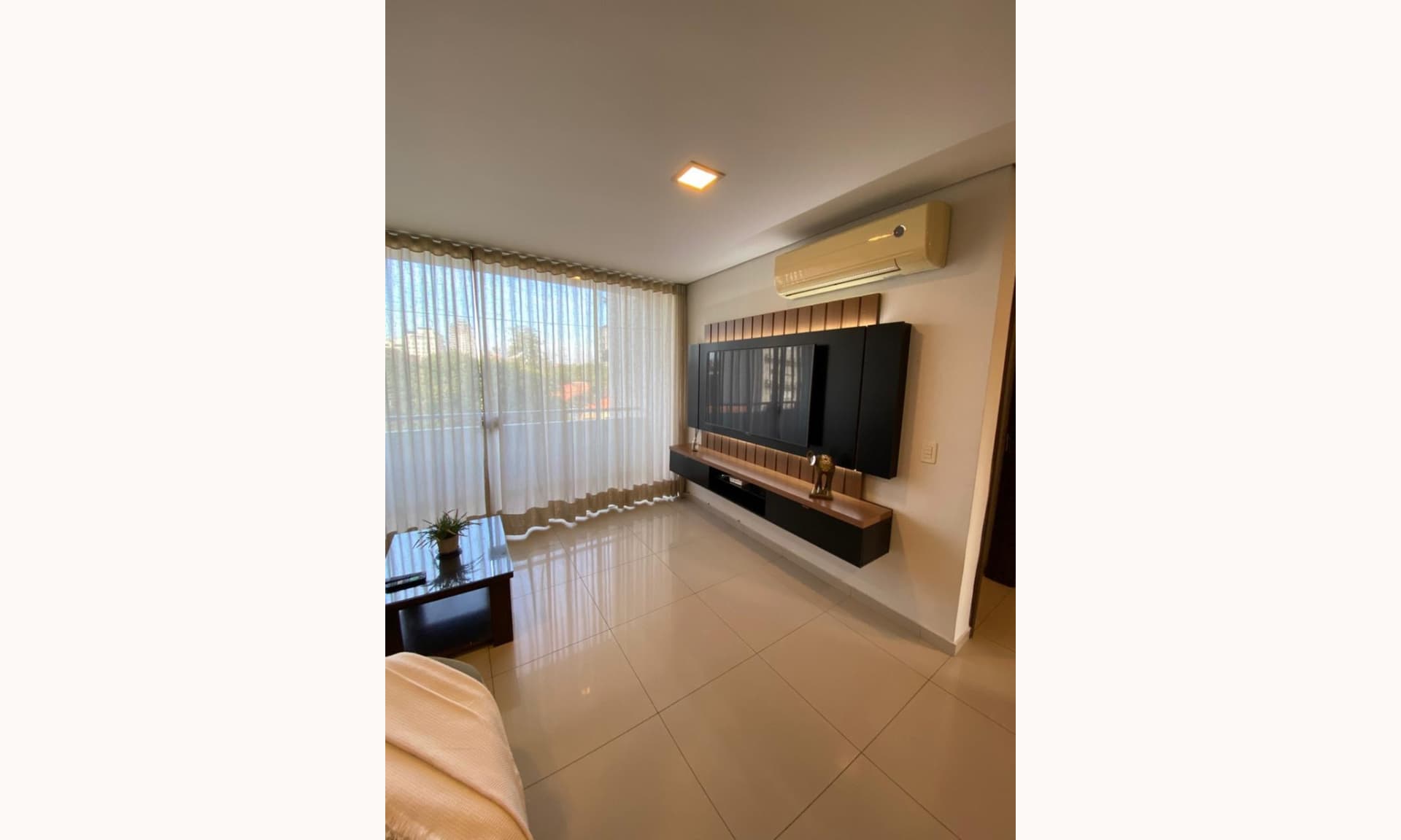 En venta departamento zona Shopping Mariscal, foto 3