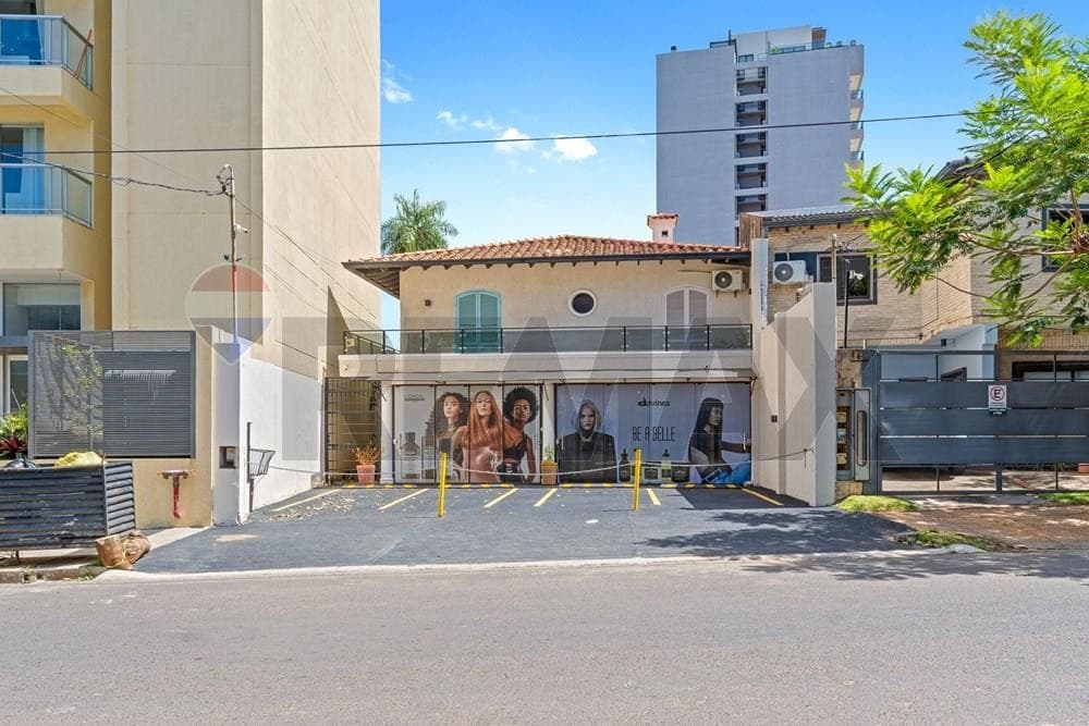 Alquiler de casa en zona Ycua Satí