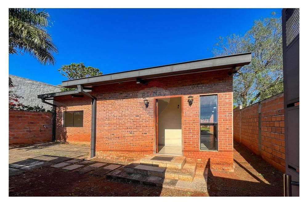 Vendo casa detrás de Rakiura, Luque