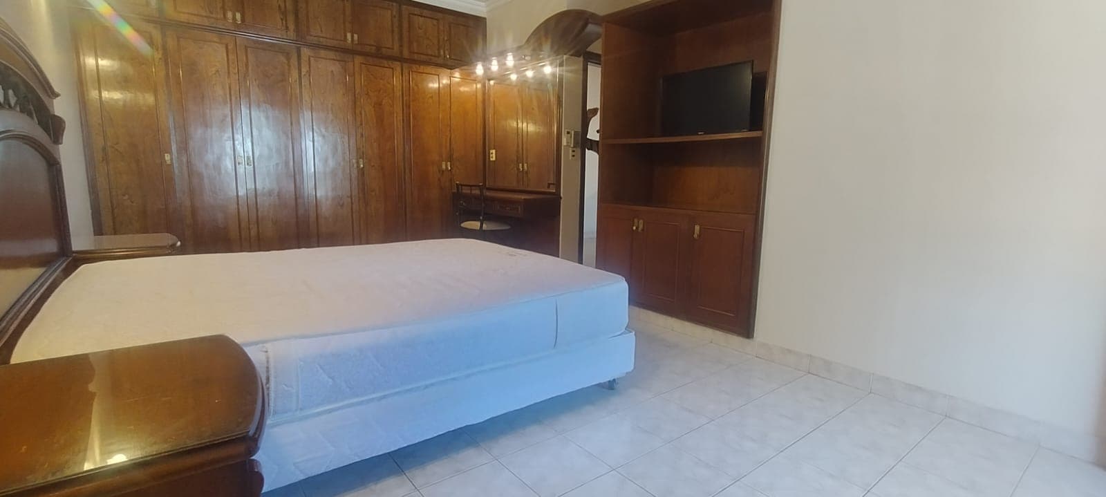 Dúplex amoblado en ykua sati Asunción — foto 3