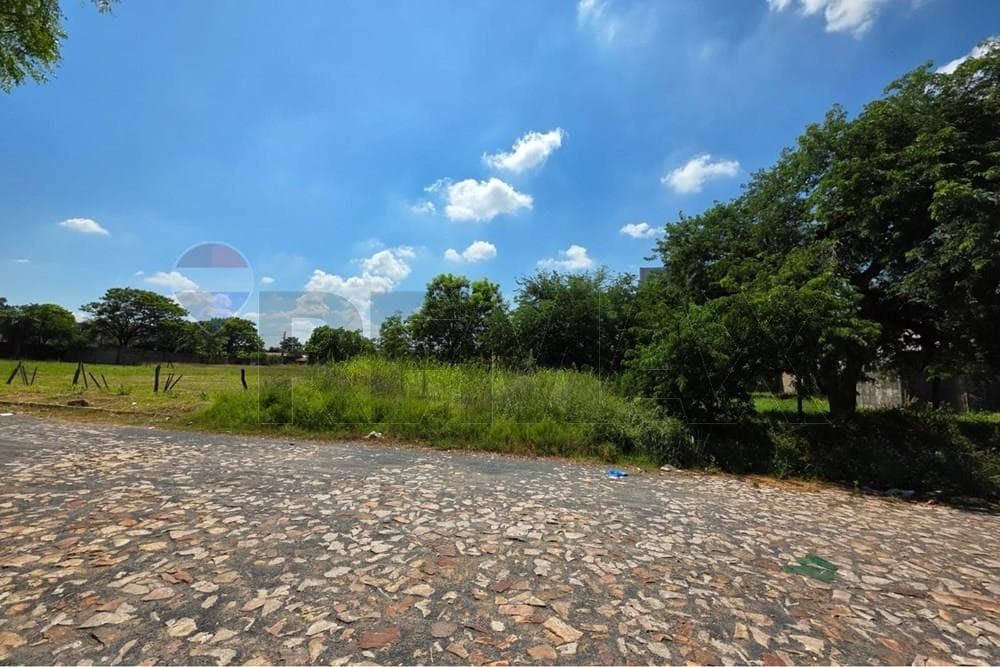 Terreno en venta – Loma Pyta, foto 3