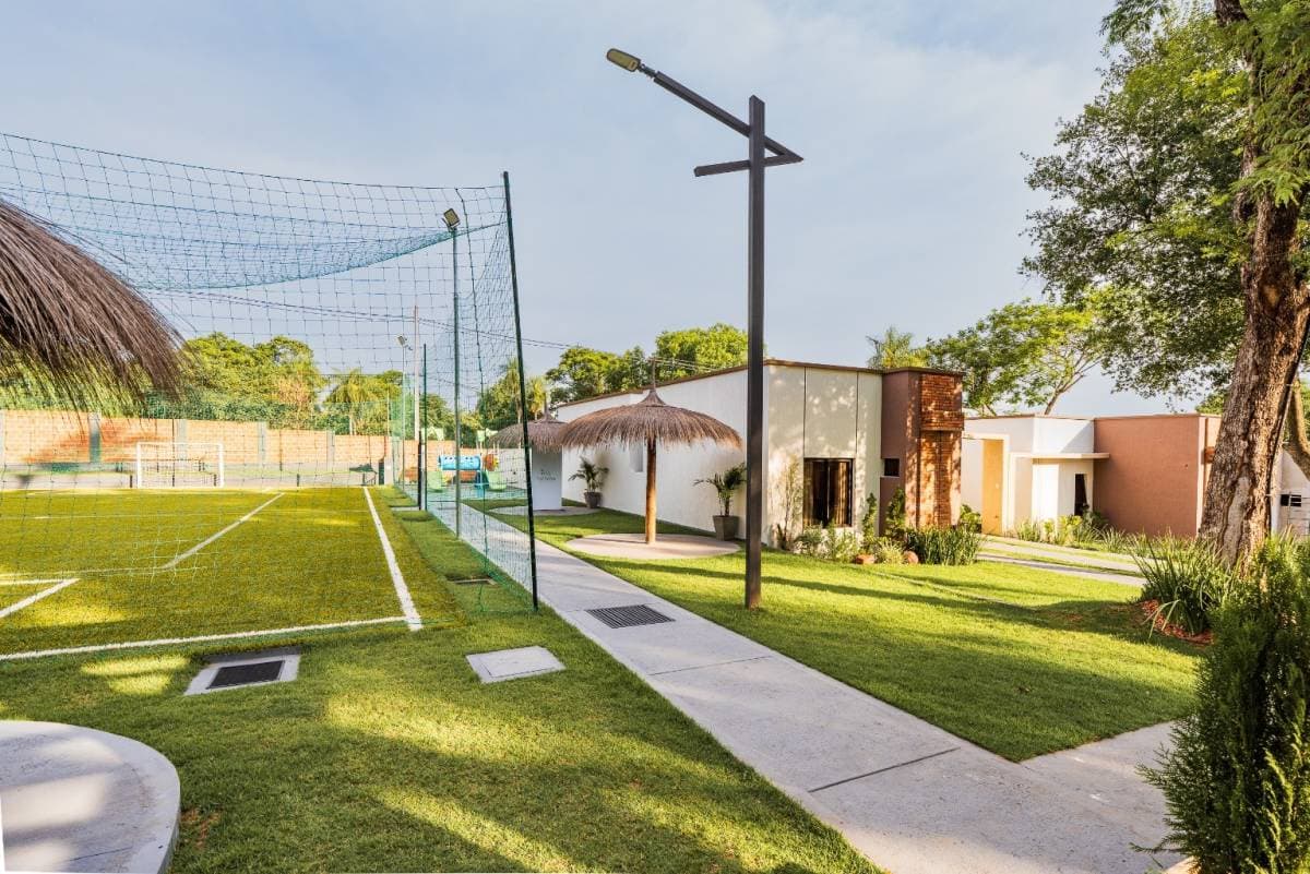 Vebdo casa premium- barrio cerrado Luque, foto 2