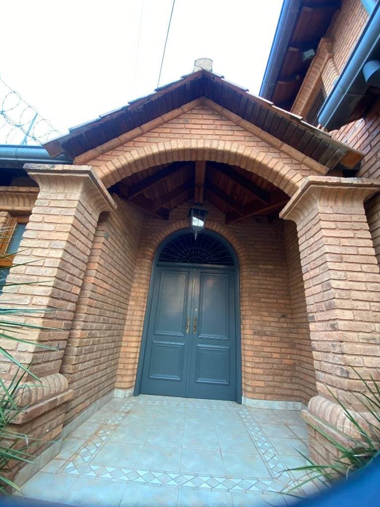 Alquilo casa en el barrio san cristobal