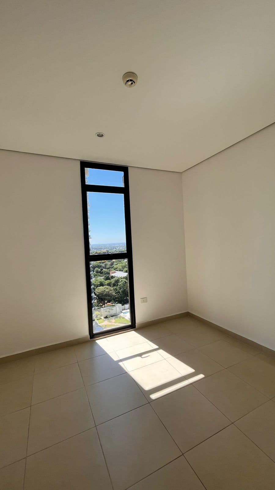 Hermoso Dpto De 2 Habit En Mburucuya — foto 4