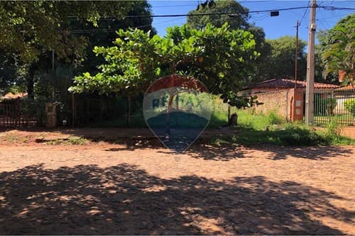 Terreno en urbanizacion alto pinar Luque