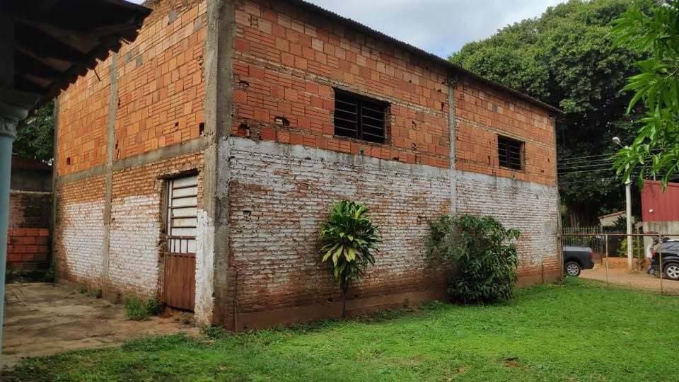 De amplio terreno con casa y tinglado, foto 3