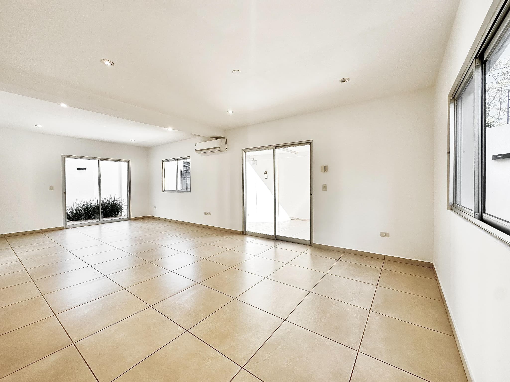Hermoso duplex en barrio los laureles-asuncion — foto 2