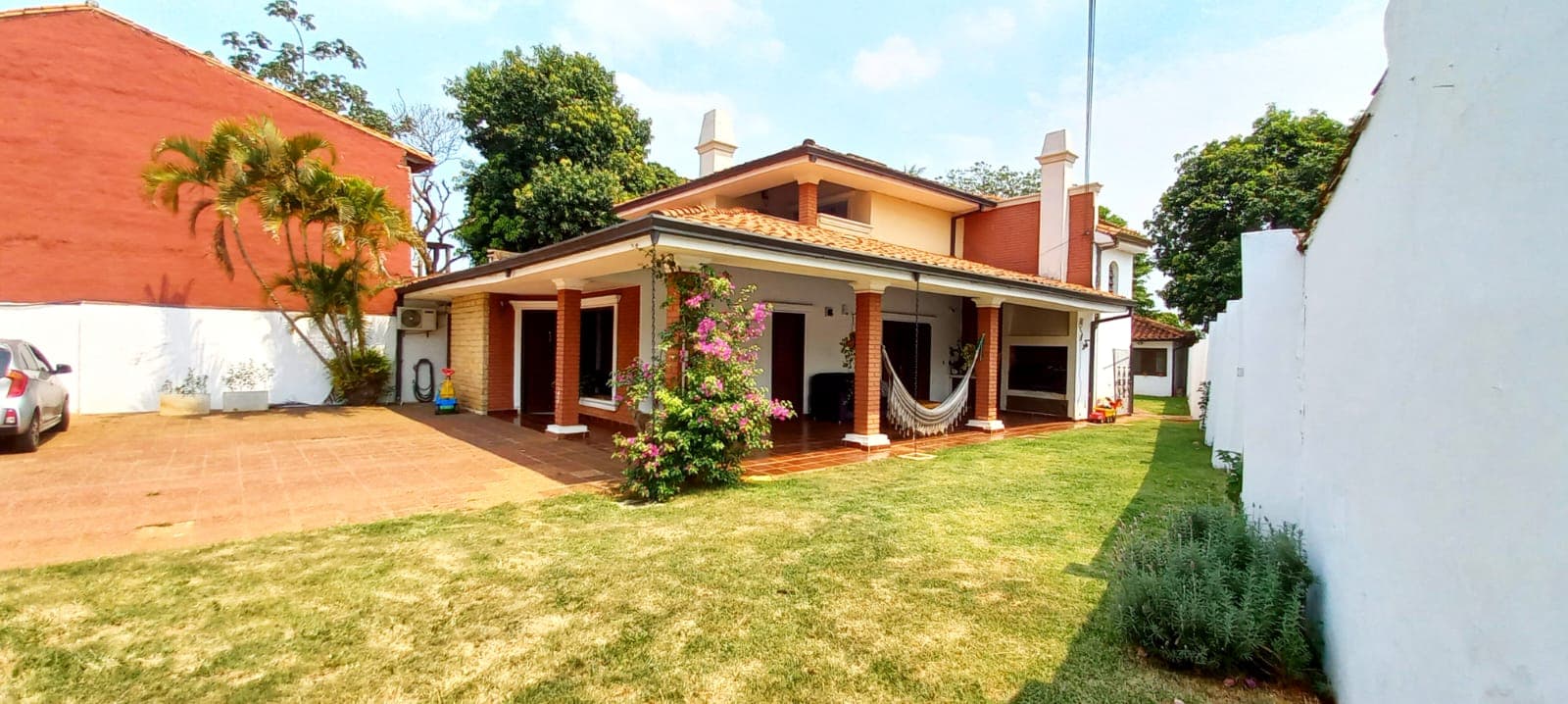 Vendo Casa En Fernando de la Mora- Zona sur
