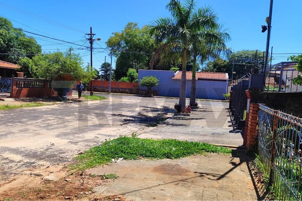 Casa en Fernando de la Mora a precio de terreno!!, foto 5
