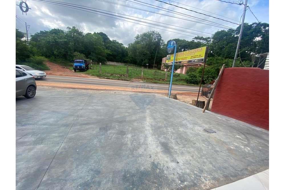 Salón a estrenar sobre ruta Luque sanber — foto 5