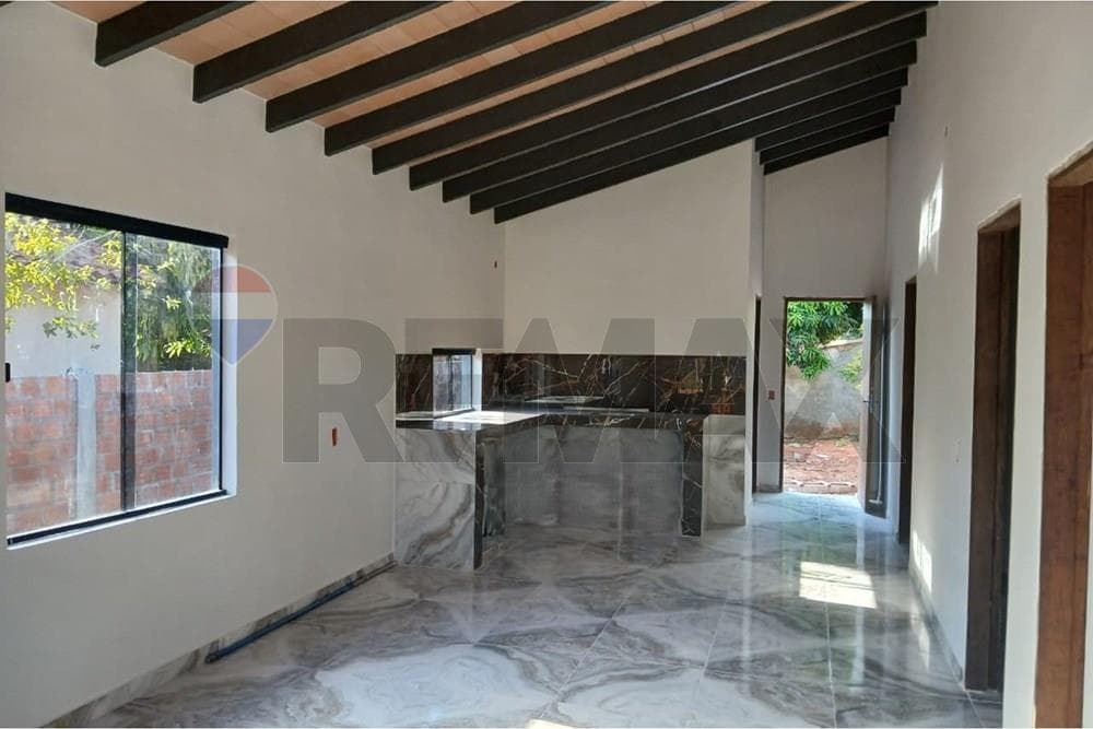 Casa - Venta - Capiata — foto 5