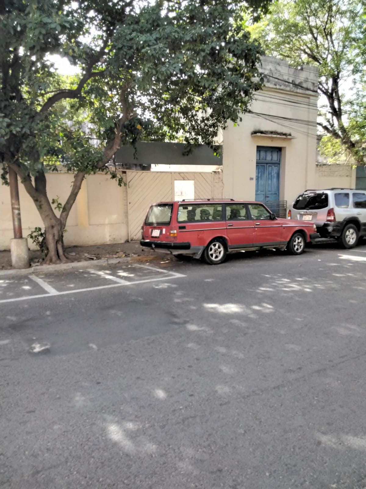 Espéctacular Esquina Para Inversionistas Sobre La Calle Montevideo Y Jejui — foto 3