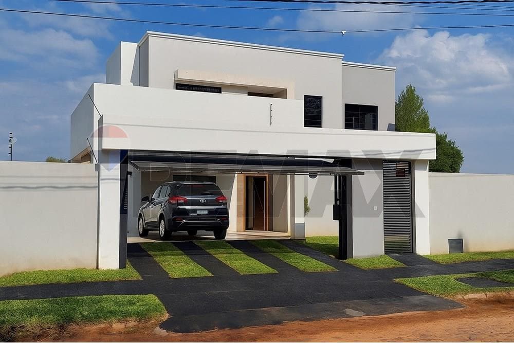 Casa en venta - Luque
