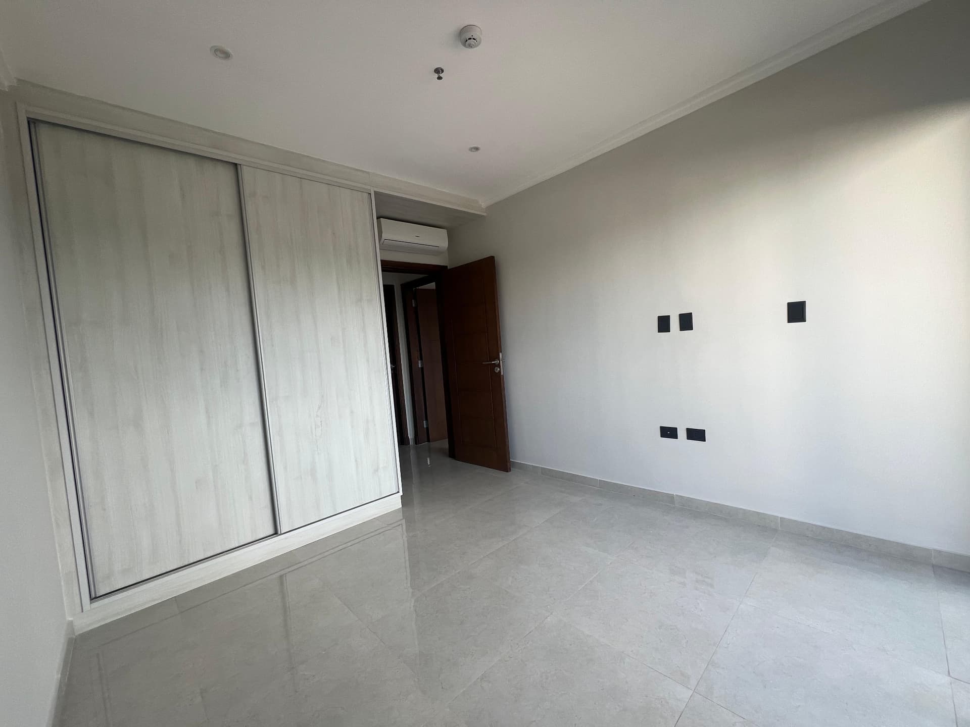 SE VENDE Depto de 2 dormitorios SAJONIA, foto 5