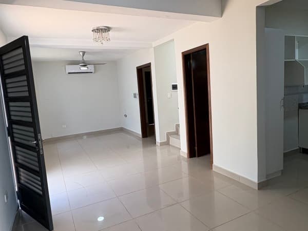 Duplex en Fernando de la Mora - zona norte, foto 2